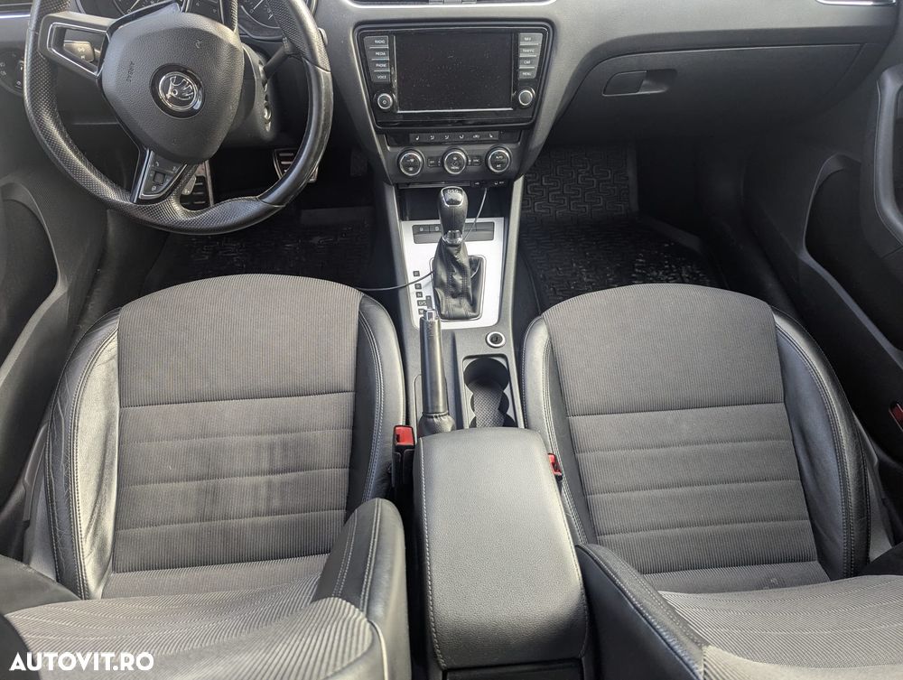 Skoda Octavia 1.6 TDI DSG Style - 2