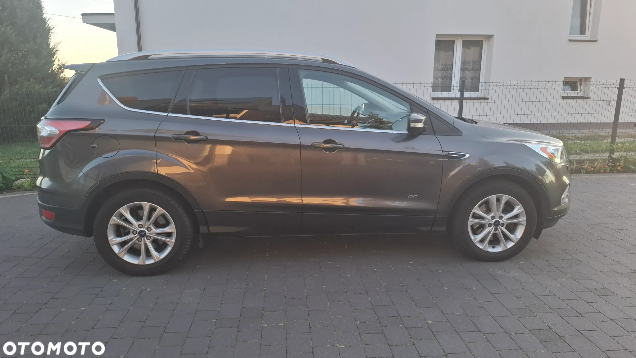 Ford Kuga 2.0 TDCi 4WD Titanium - 2