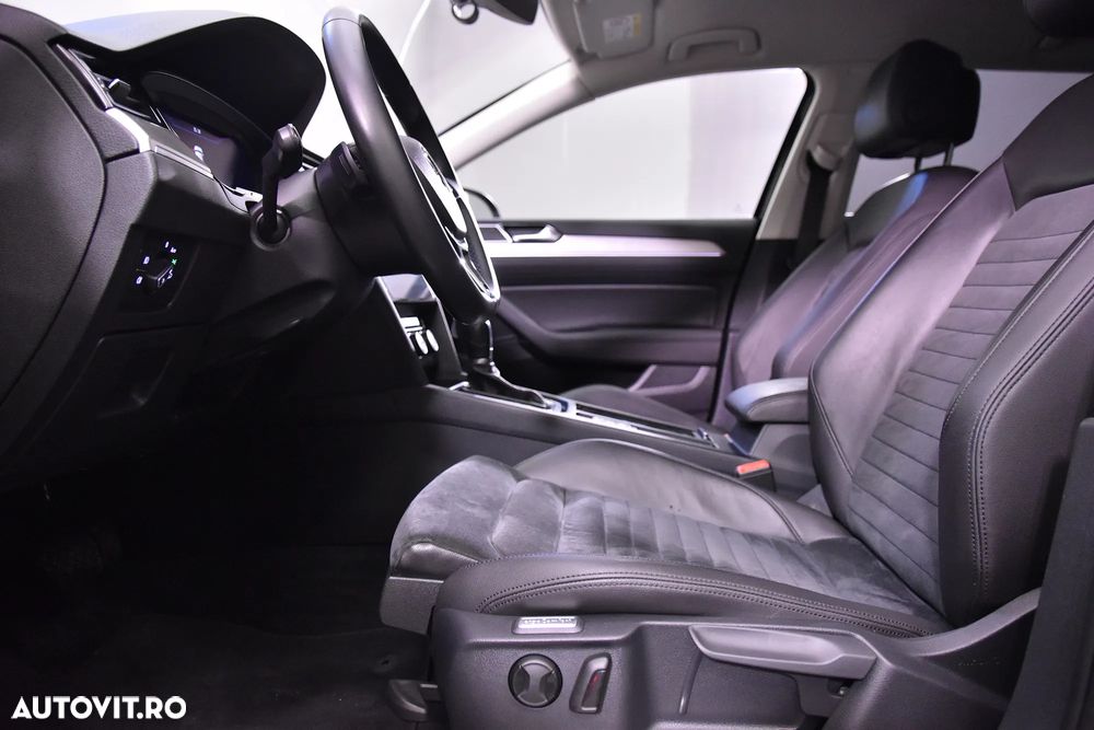 Volkswagen Passat Variant 2.0 TDI DSG Highline - 22
