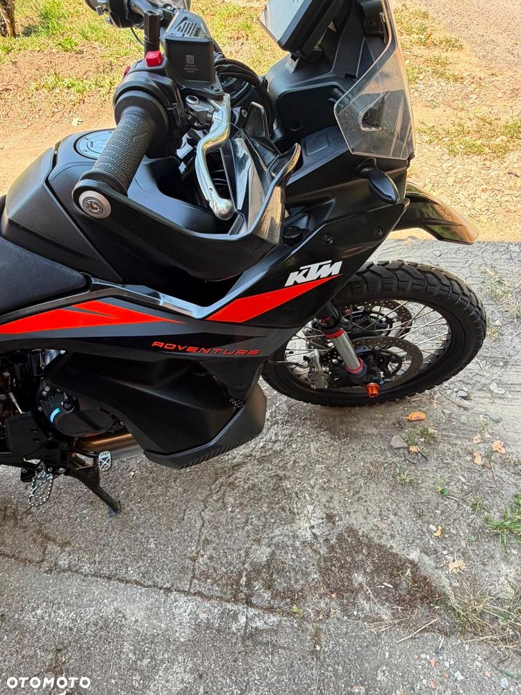 KTM Adventure 890 - 3