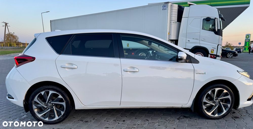 Toyota Auris 1.8 HSD Luna - 6