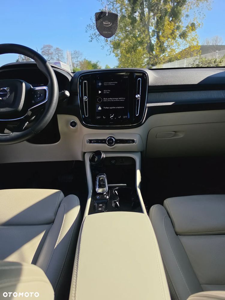 Volvo XC 40 T4 AWD Geartronic Inscription - 8