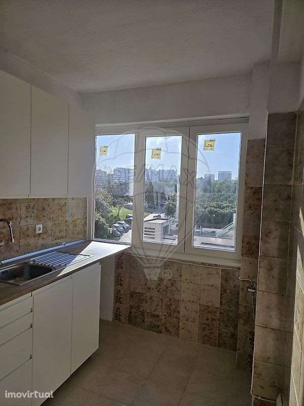 Apartamento T3 para arrendamento - Grande imagem: 2/18