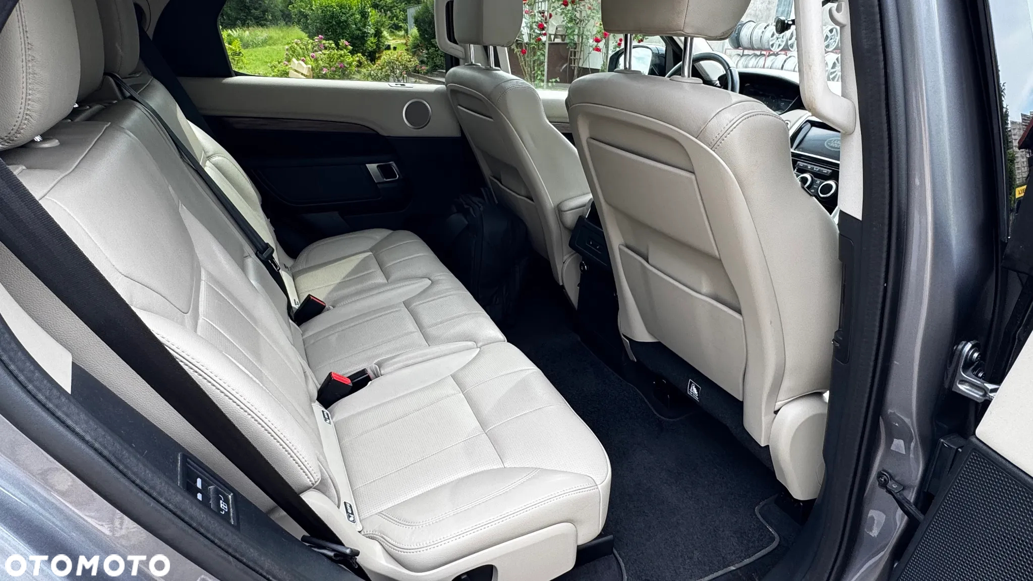 Land Rover Discovery V 2.0 SD4 HSE - 17