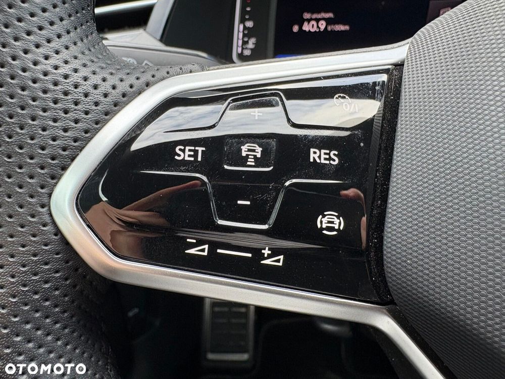 Volkswagen Arteon 2.0 TSI R-Line DSG - 24