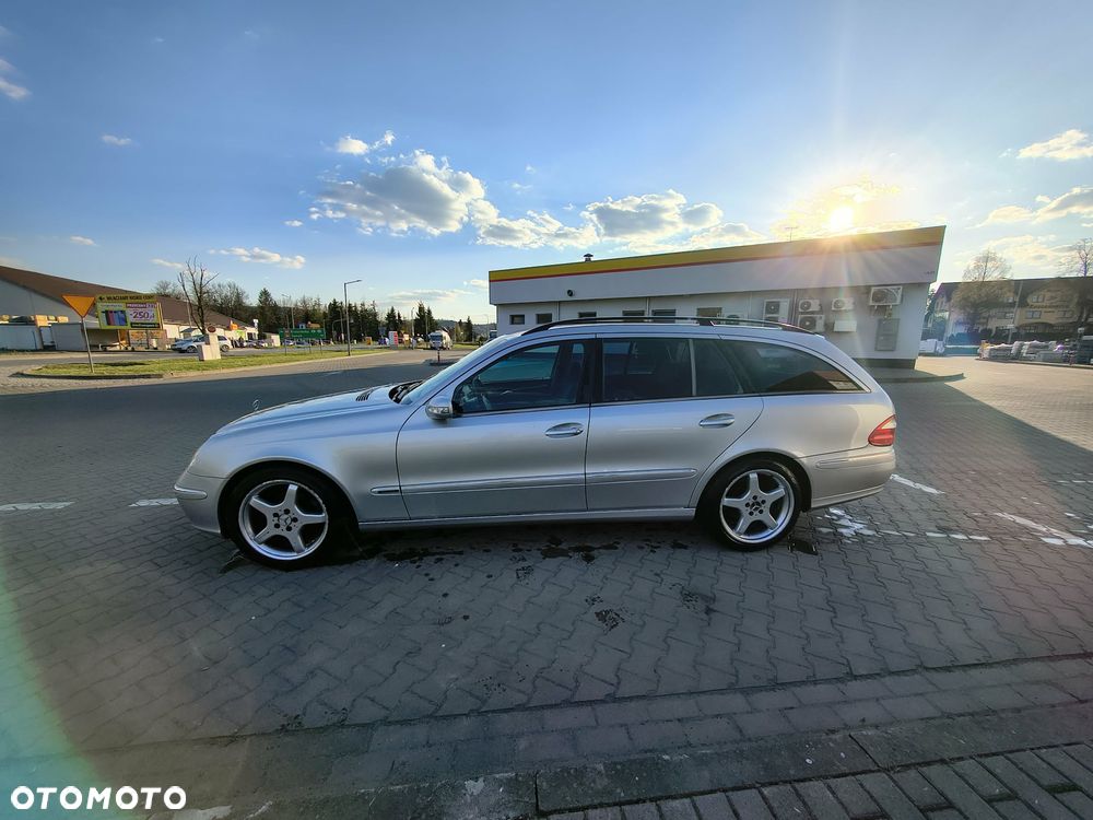 Mercedes-Benz Klasa E 200 Kompressor T Elegance - 4