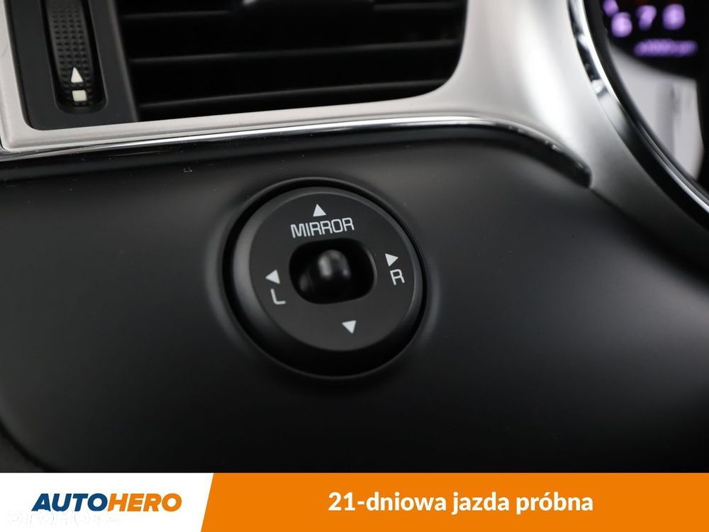 Kia Ceed - 31