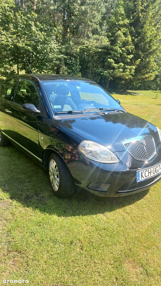 Lancia Ypsilon - 1