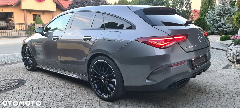 Mercedes-Benz CLA 220 d Edition 1 8G-DCT - 2