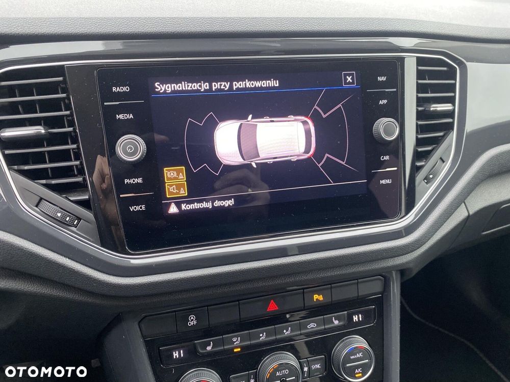 Volkswagen T-Roc - 22