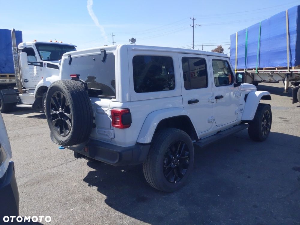 Jeep Wrangler - 3