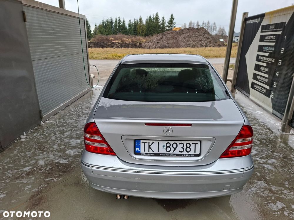 Mercedes-Benz Klasa C 180 Kompressor Elegance - 4