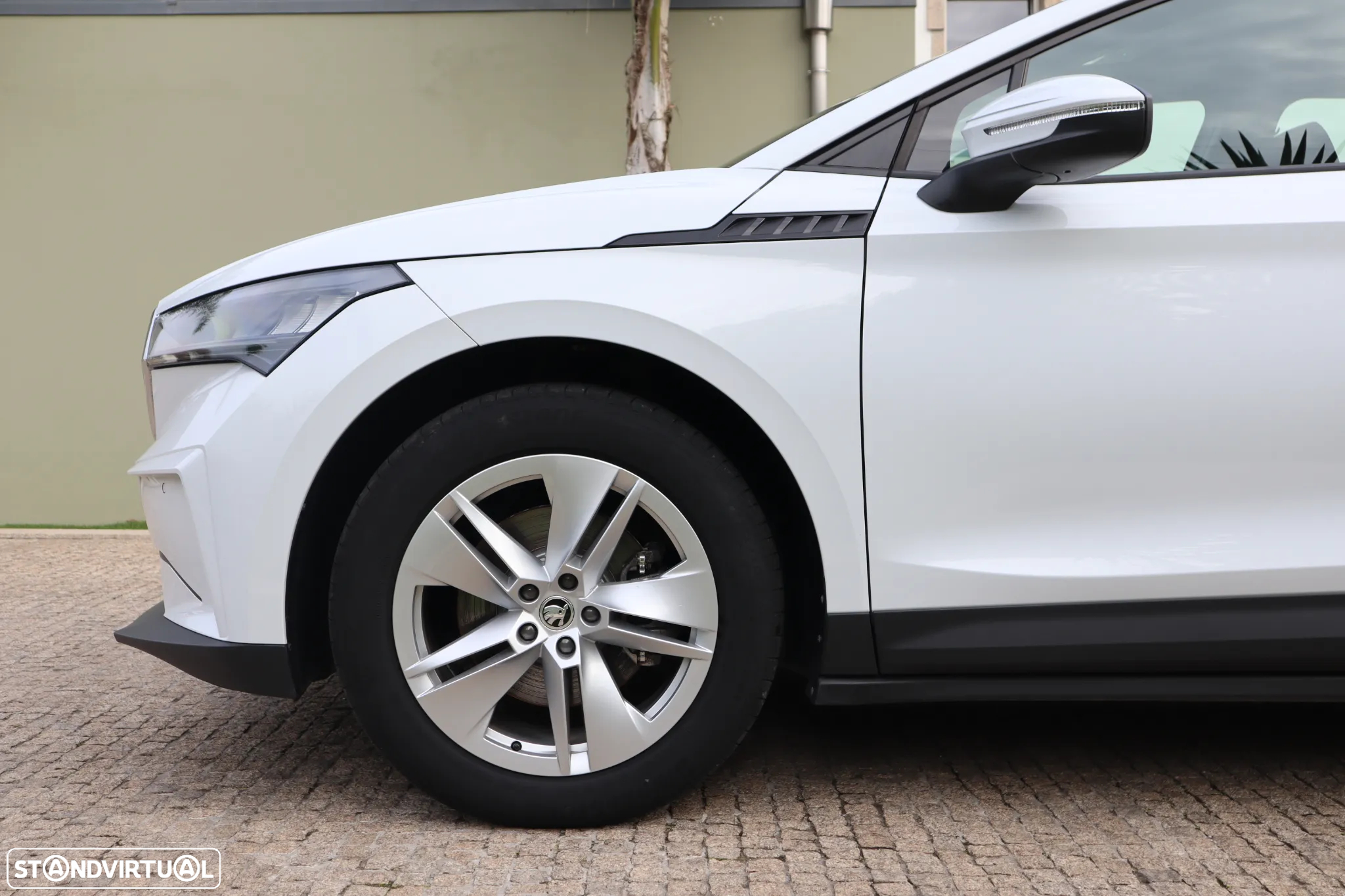 Skoda Enyaq iV 60 - 9