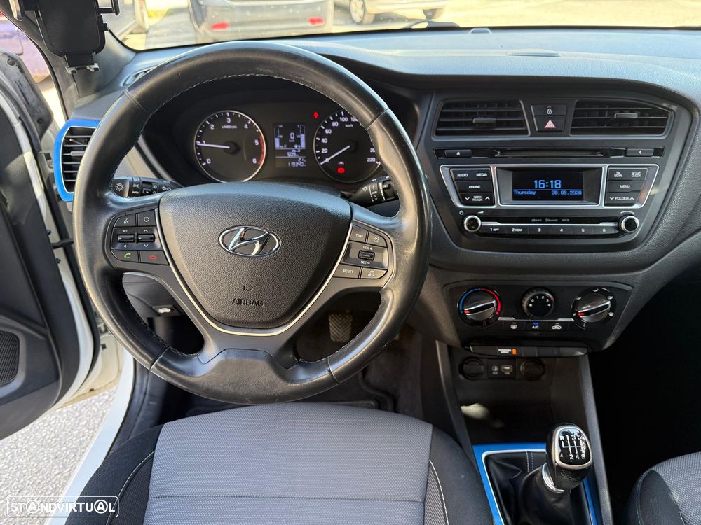 Hyundai i20 1.1 CRDi GO! - 8