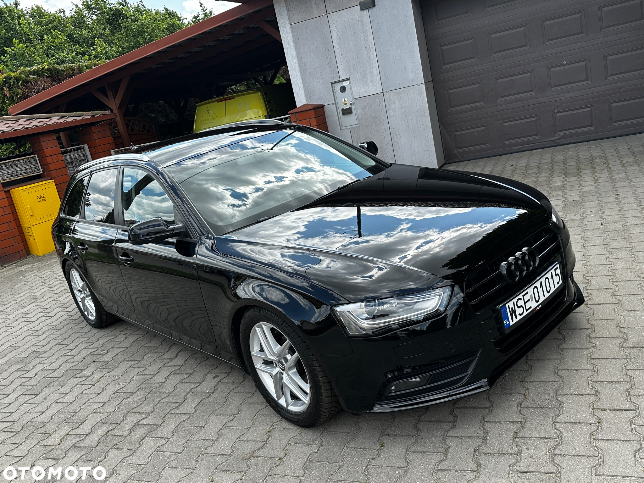 Audi A4 Avant 2.0 TDI DPF Ambiente - 2