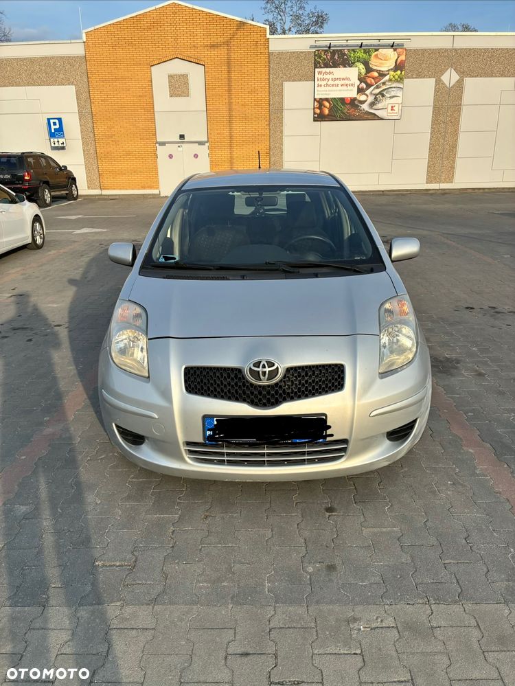 Toyota Yaris 1.3 Blue - 1