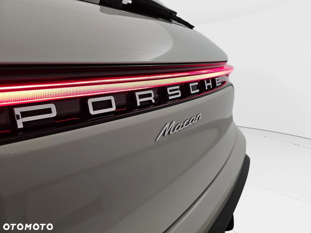 Porsche Macan Standard - 30