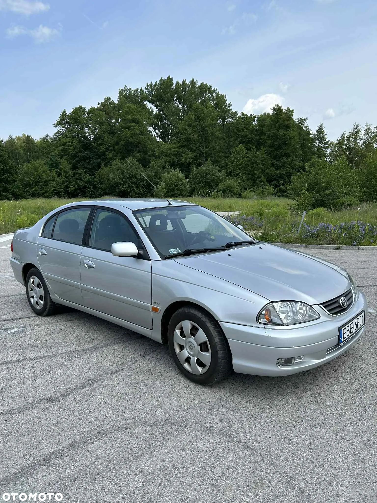 Toyota Avensis 1.8 VVT-i Luna - 2