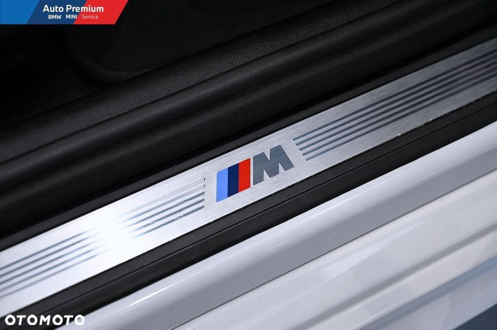 BMW Seria 5 530d xDrive mHEV - 25