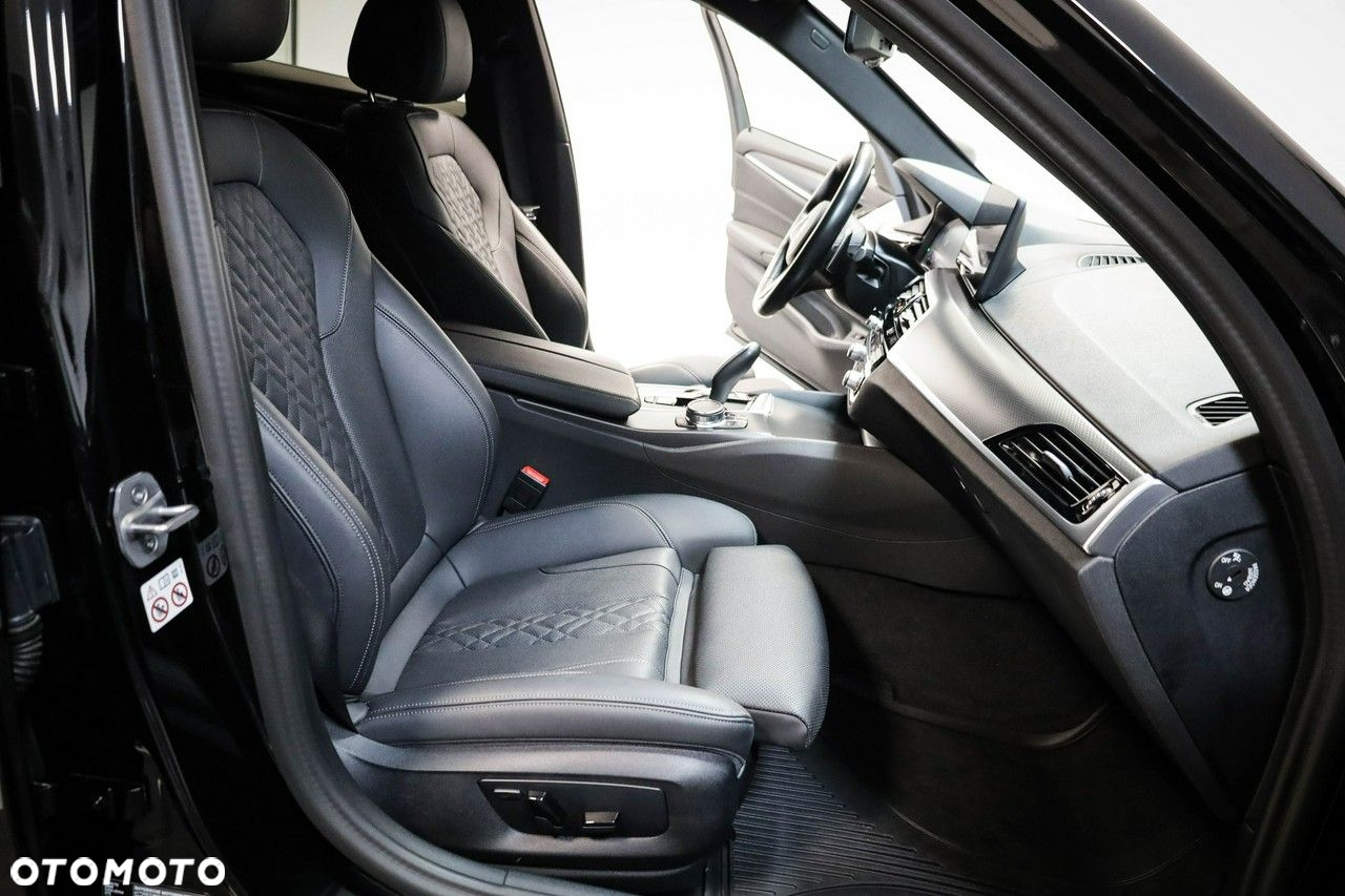 BMW Seria 5 - 24