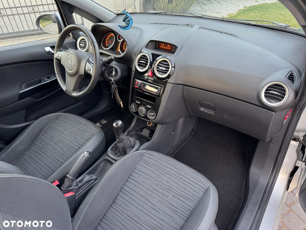 Opel Corsa - 15