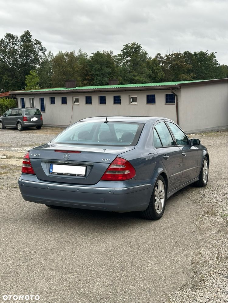 Mercedes-Benz Klasa E - 5