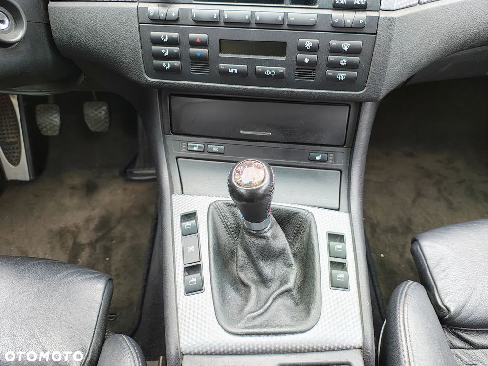 BMW Seria 3 330d - 29