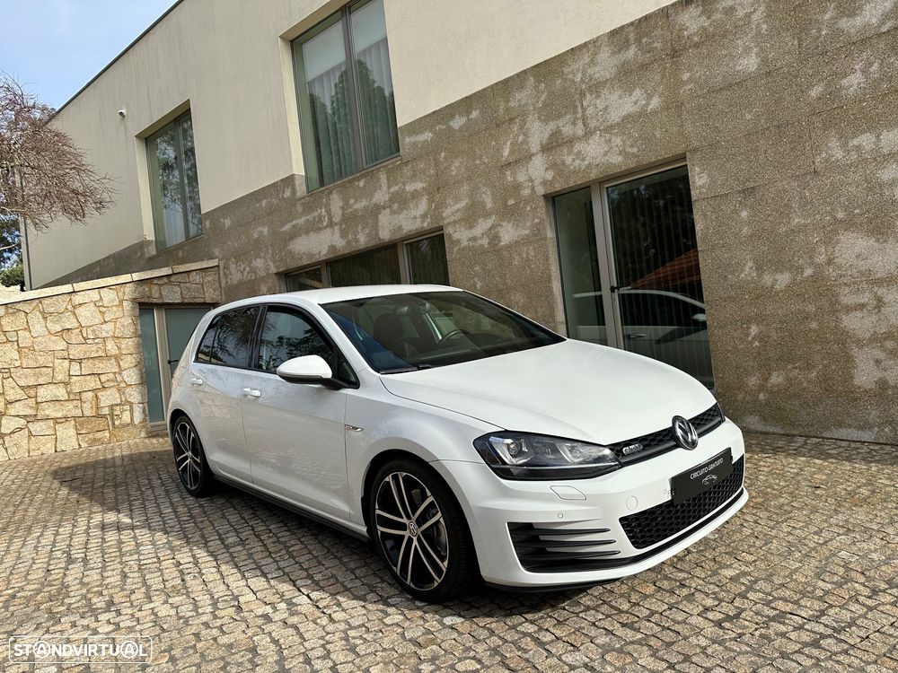 VW Golf 2.0 TDi GTD DSG - 4