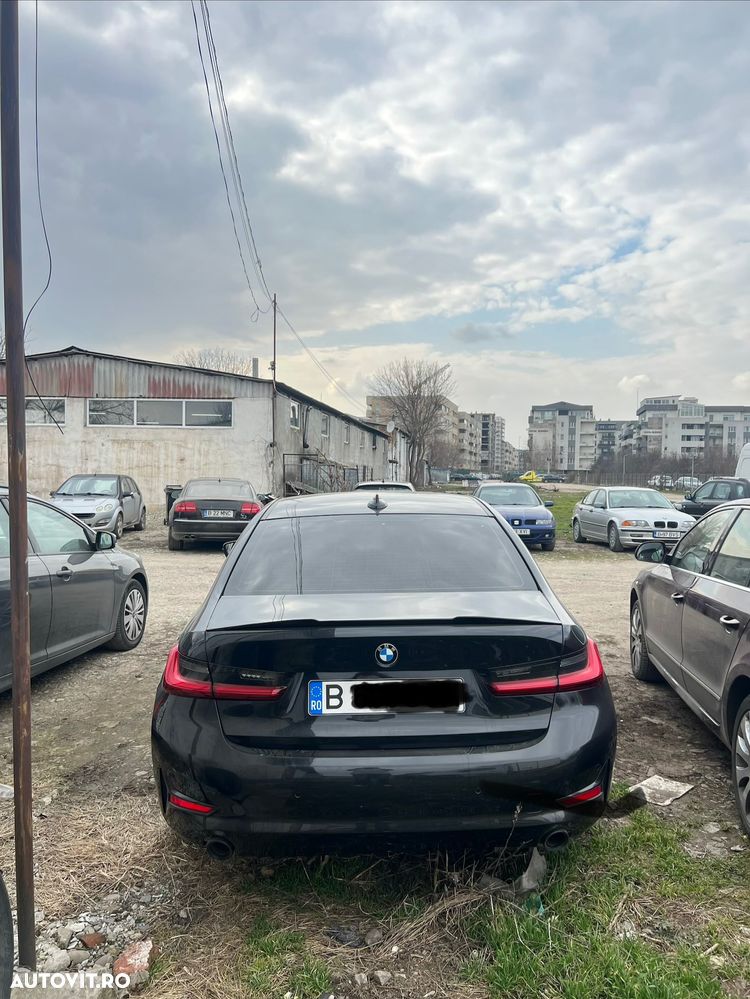 BMW Seria 3 320i Aut. - 1