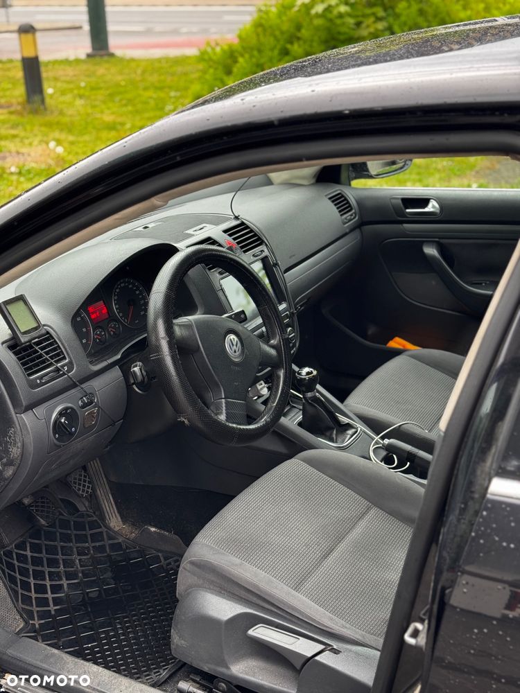 Volkswagen Jetta 1.6 Comfortline - 9
