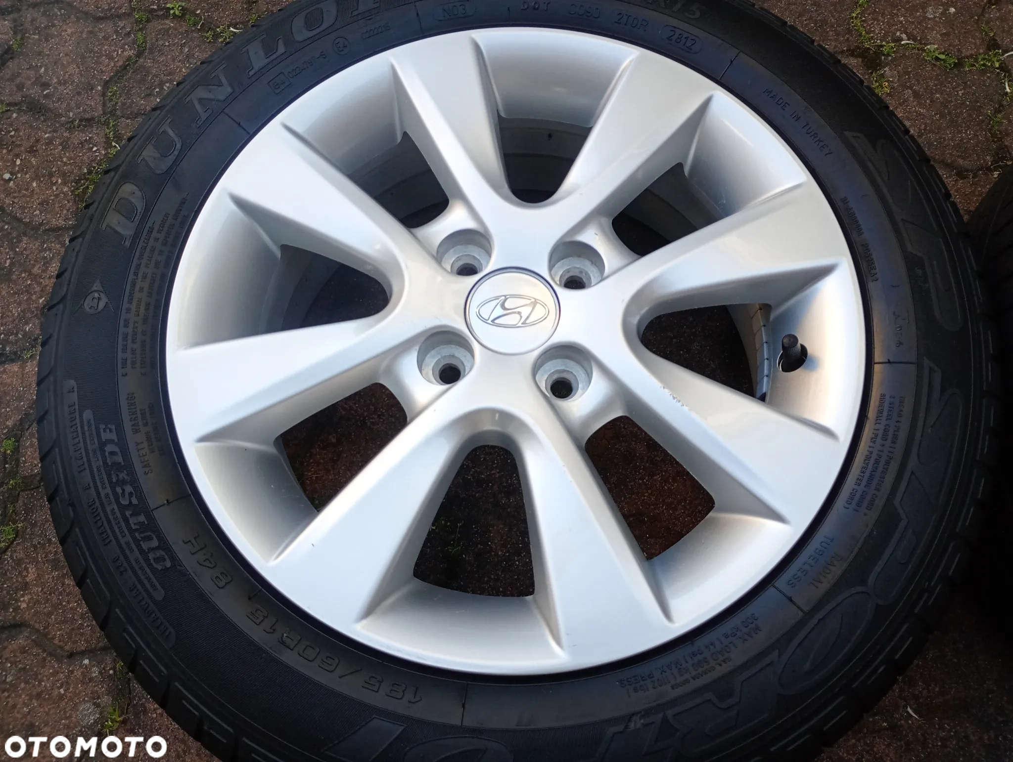 Alufelgi Hyundai I20  śruby 4 x 100  185/60/15 - 5