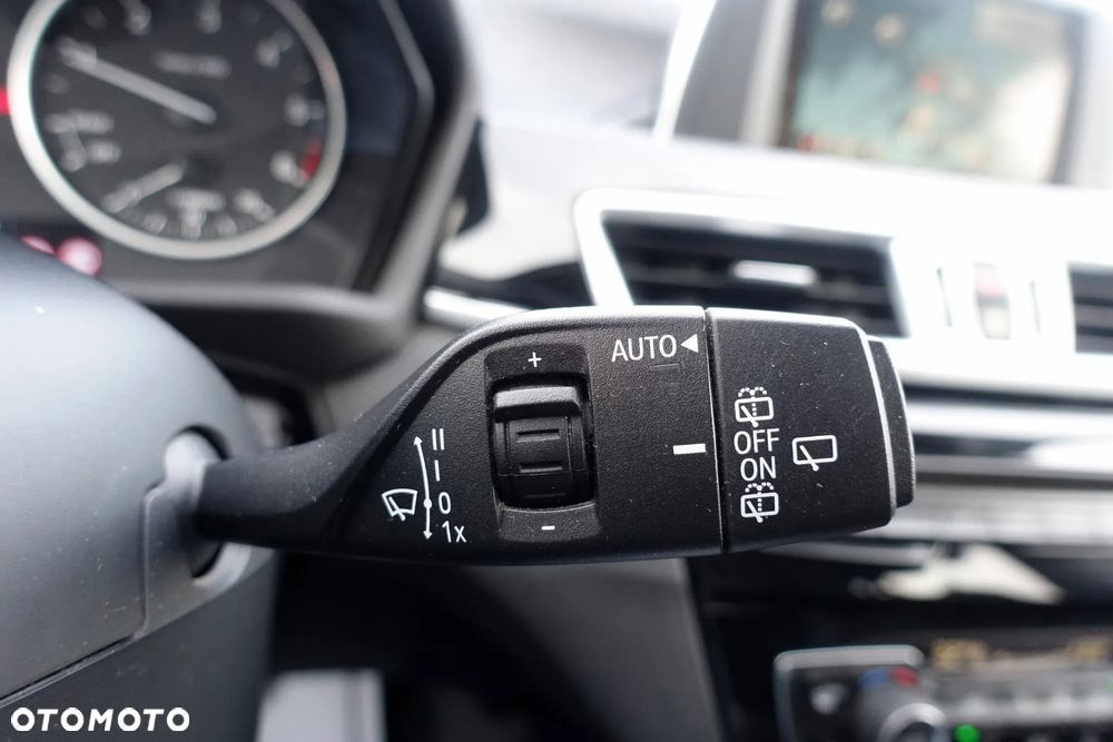 BMW X1 xDrive18d Sport Line - 28