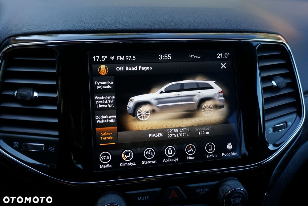 Jeep Grand Cherokee - 26