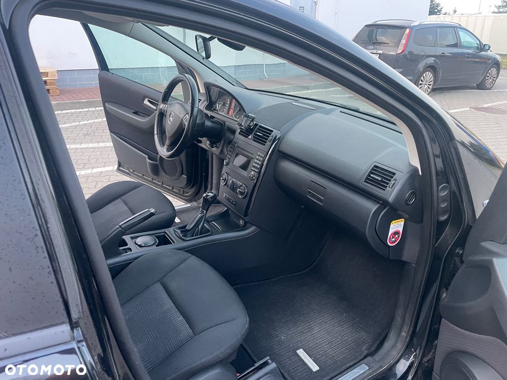 Mercedes-Benz Klasa A 160 Avantgarde BlueEff EU5 - 4