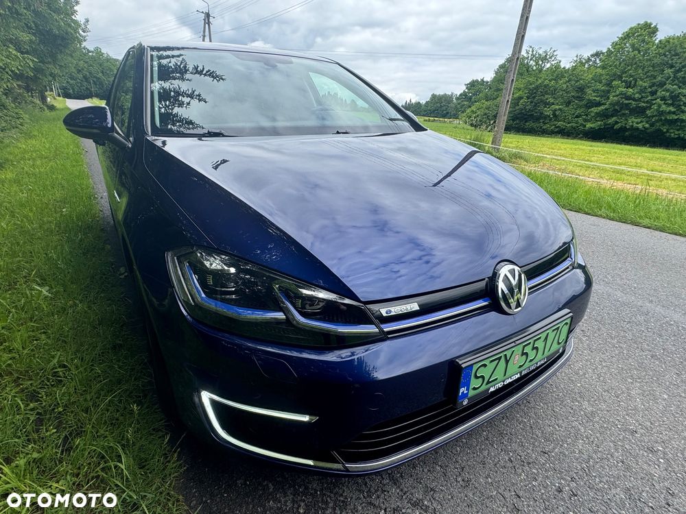 Volkswagen Golf - 10