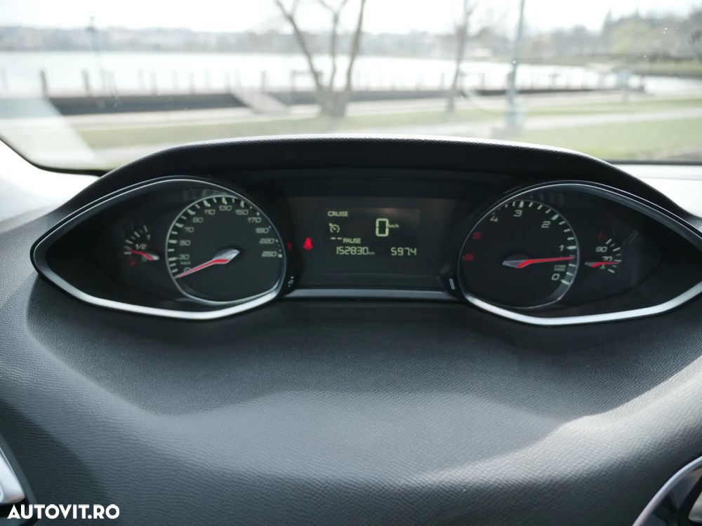 Peugeot 308 BlueHDi 120 Stop & Start Allure - 11