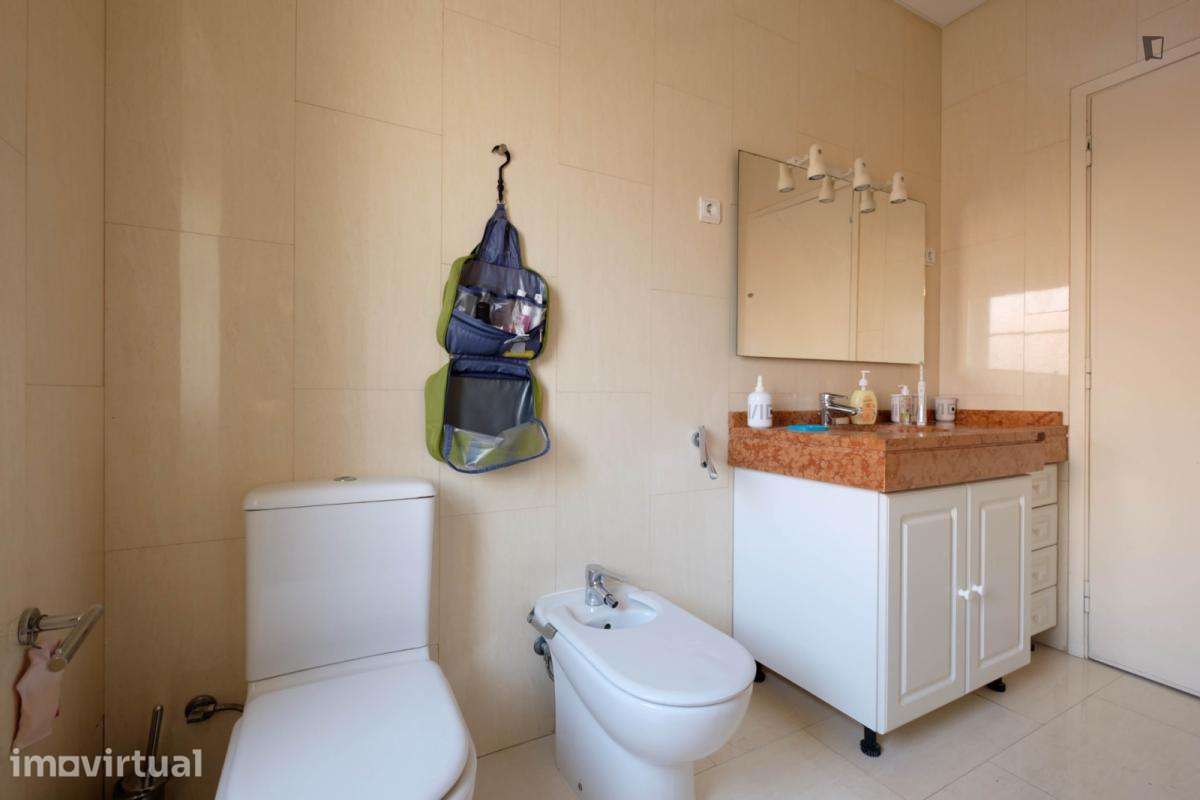 Quarto - localizado em Montes Claros Coimbra - Grande imagem: 2/20