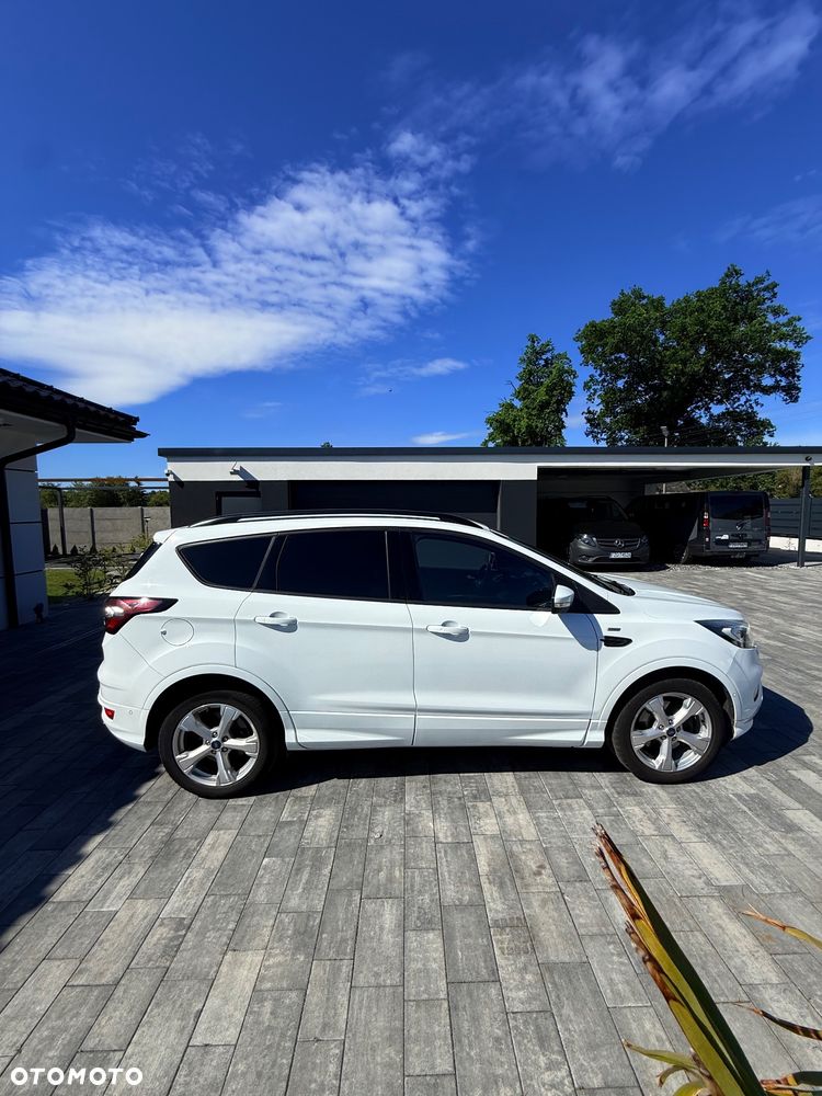 Ford Kuga 2.0 TDCi 4x2 ST-Line - 4