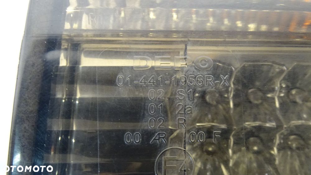 LAMPA LEWA PRAWA TYLNA AUDI A3 8L 1.8 - 10