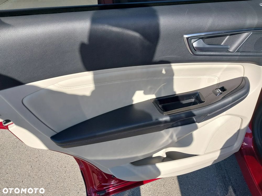 Ford Edge - 13