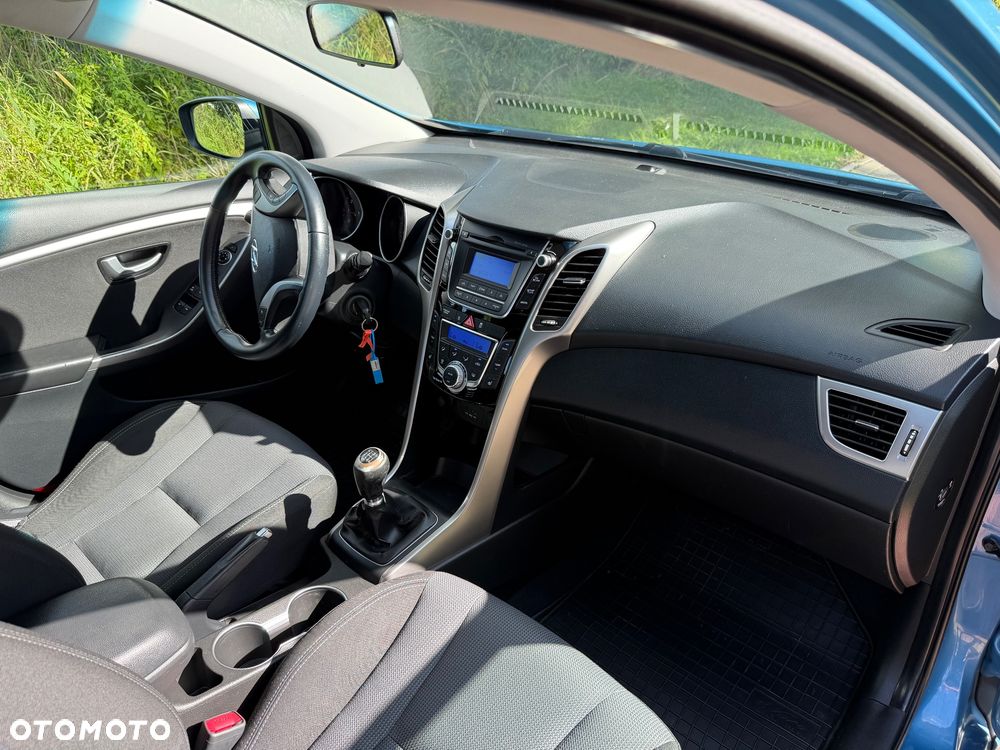 Hyundai i30 blue 1.6 GDI Style - 12