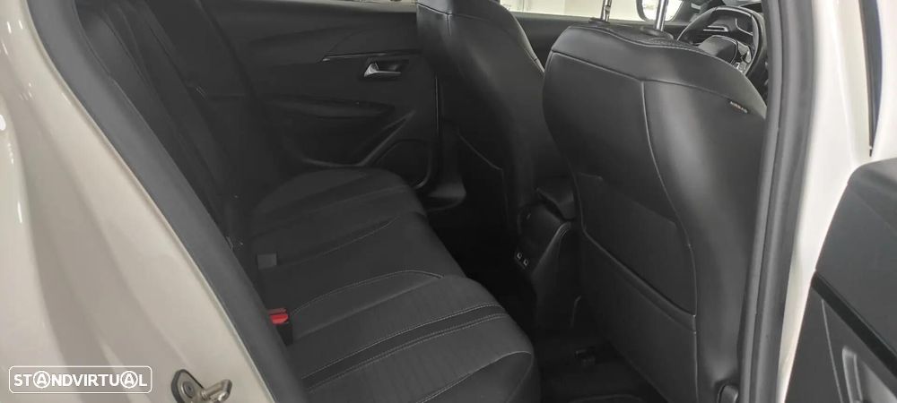 Peugeot 208 1.2 PureTech Allure - 21