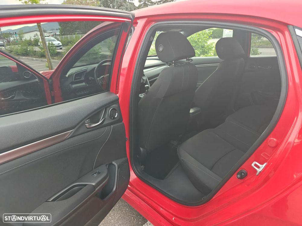 Honda Civic 1.0 i-VTEC Executive - 41