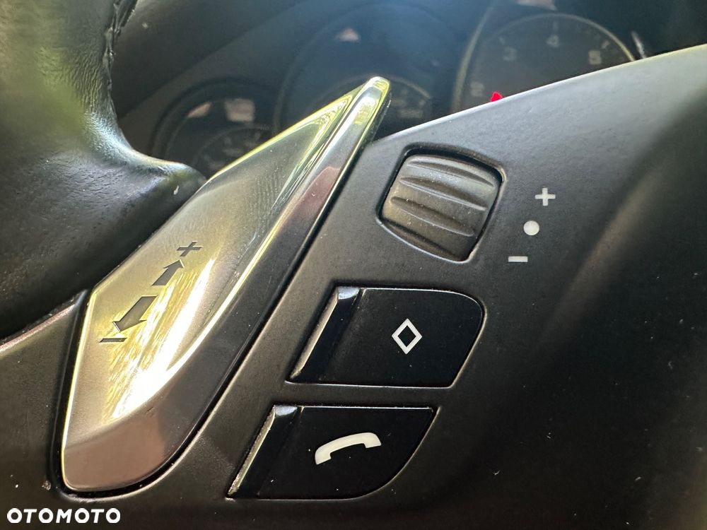 Porsche Panamera 4S PDK - 18