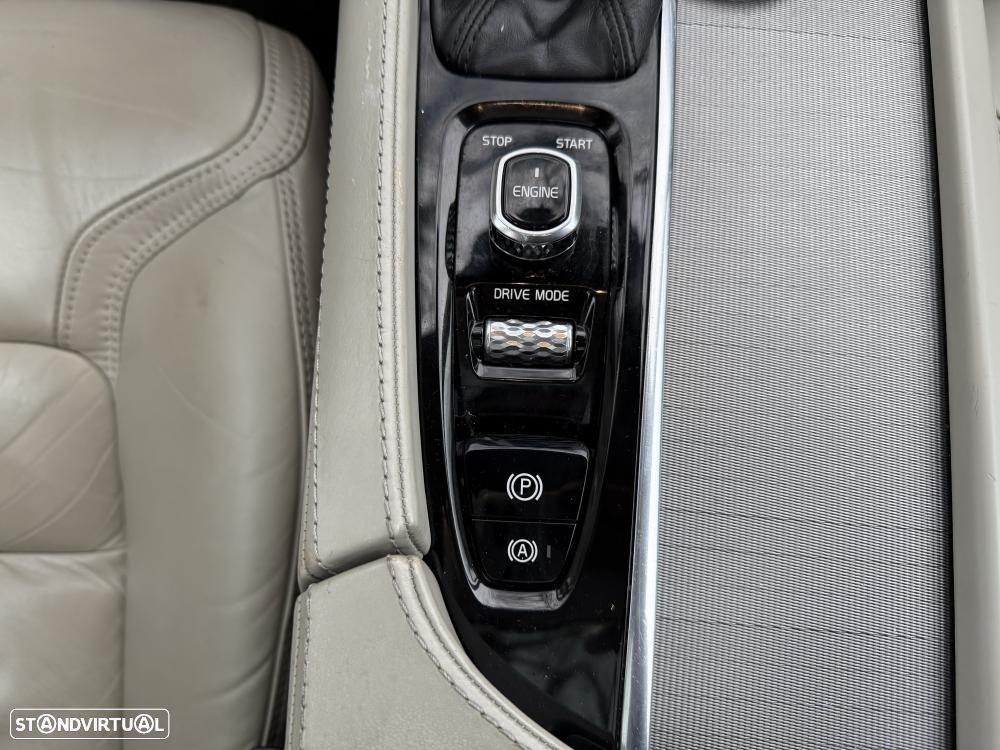 Volvo XC 90 2.0 D4 Inscription - 30