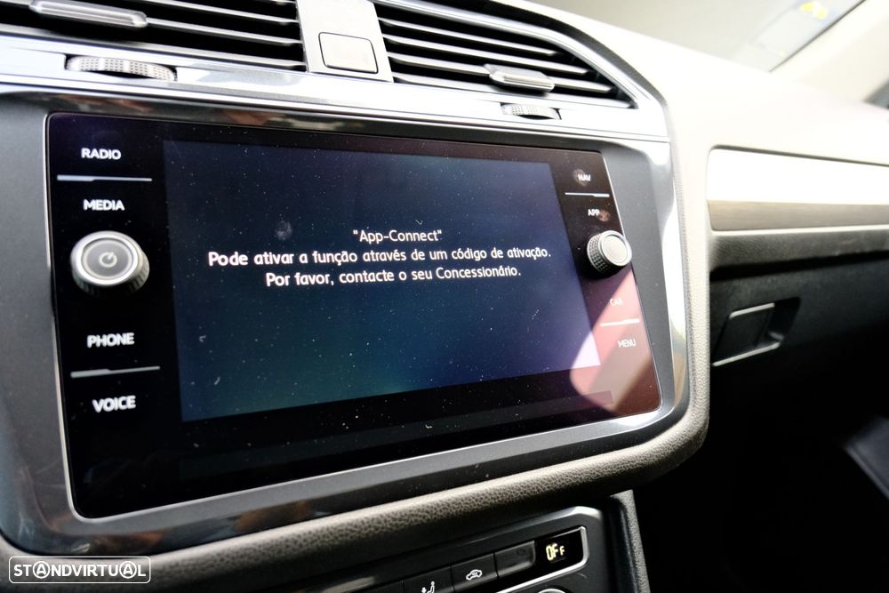 VW Tiguan Allspace 2.0 TDI Confortline DSG - 25