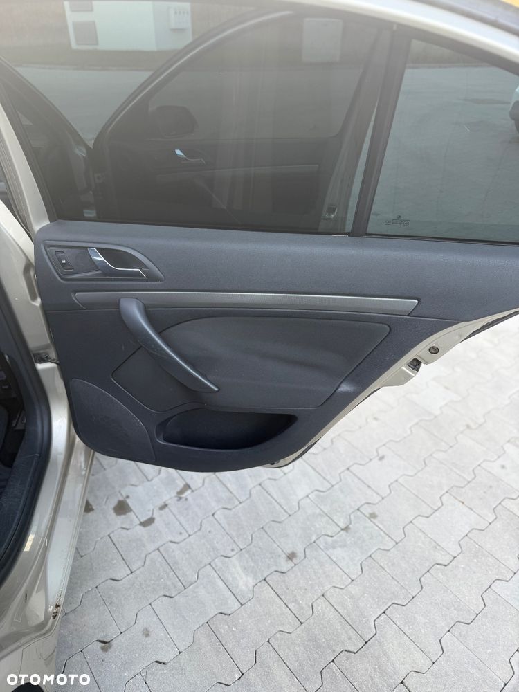 Skoda Octavia 1.9 TDI Ambiente - 25