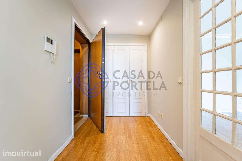 Apartamento T3 com Garagem e Varanda para Arrendamento – Carvalhido / - Grande imagem: 3/27