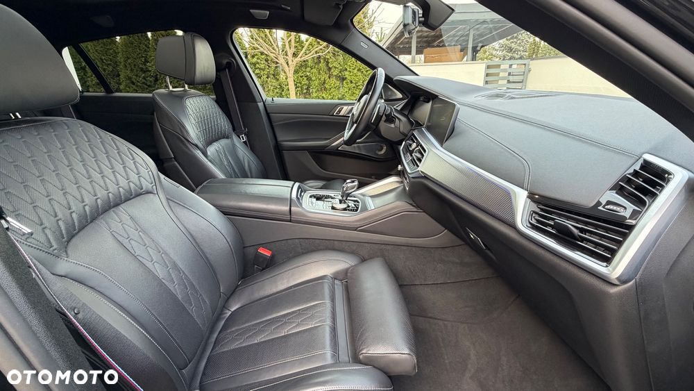 BMW X6 xDrive40d mHEV - 31