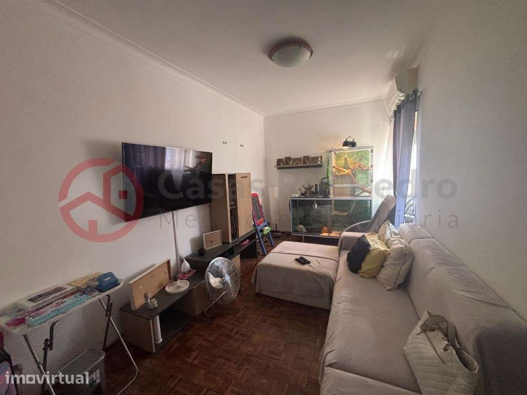 Apartamento T2 perto do metro no Laranjeiro, Almada - Grande imagem: 2/33